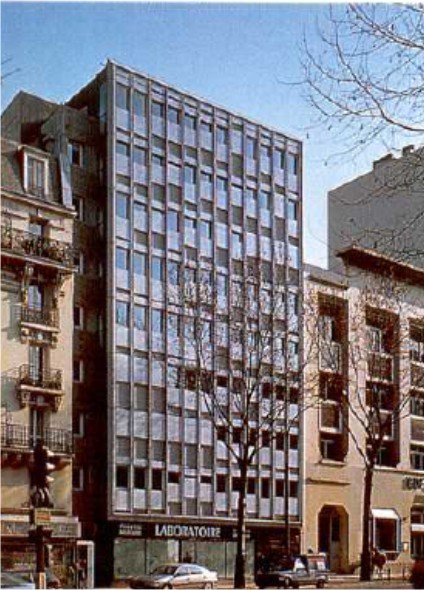 Boulevard Barbès Residential Building