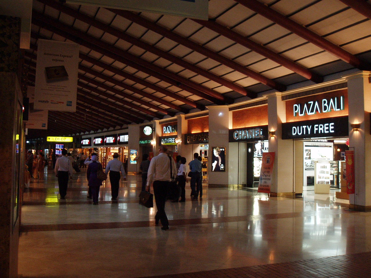 Jakarta International Airport Soekarno-Hatta - Data, Photos & Plans