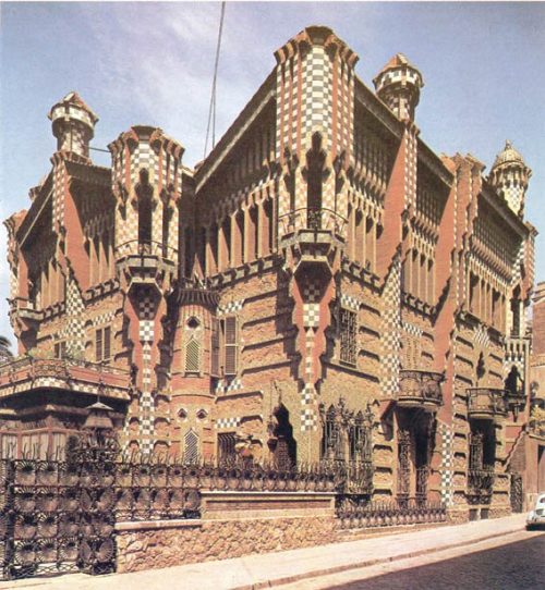 Vicens House