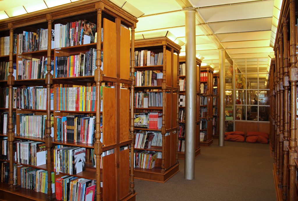 Centro_Belga_del_Comic_281529_-_Comics_Art_Museum_Brussels_-_Biblioteca