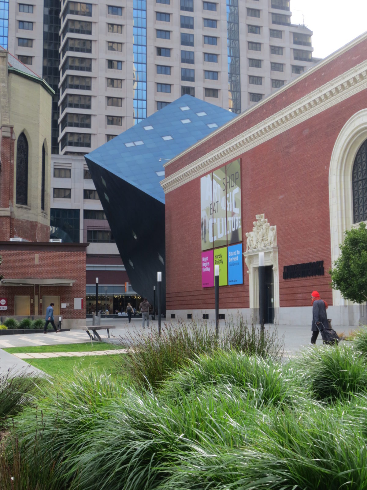 Contemporary_Jewish_Museum_-_San_Francisco_-_WikiArquitectura_01