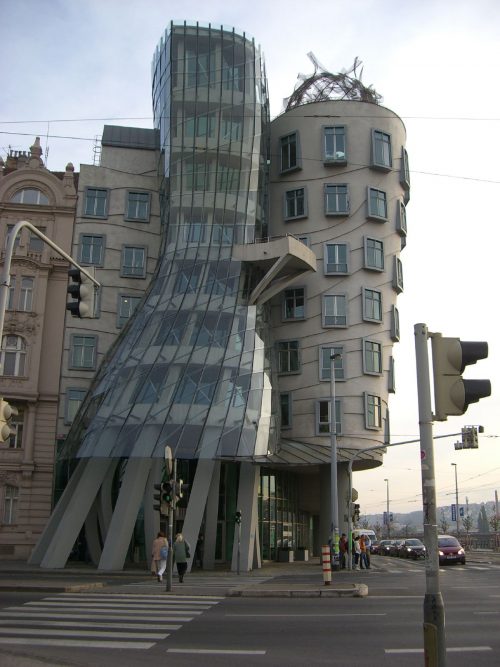 Dancing House – Frank Gehry – Praga_19
