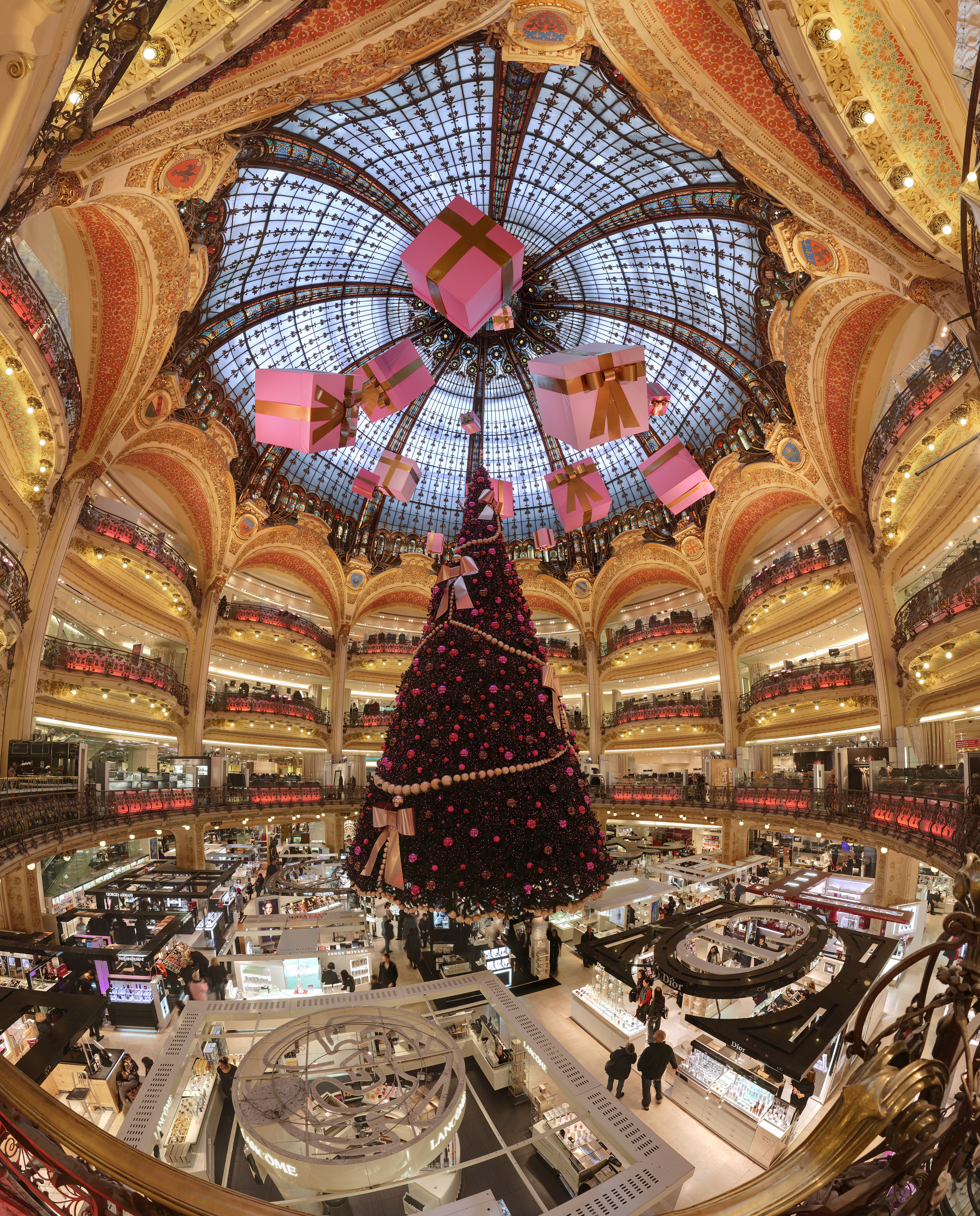 Christmas Shopping in Paris at Galeries Lafayette & Printemps - Paris  Perfect