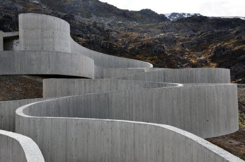 Havøysund. Sitting area in the Norwegian National Tourist Route