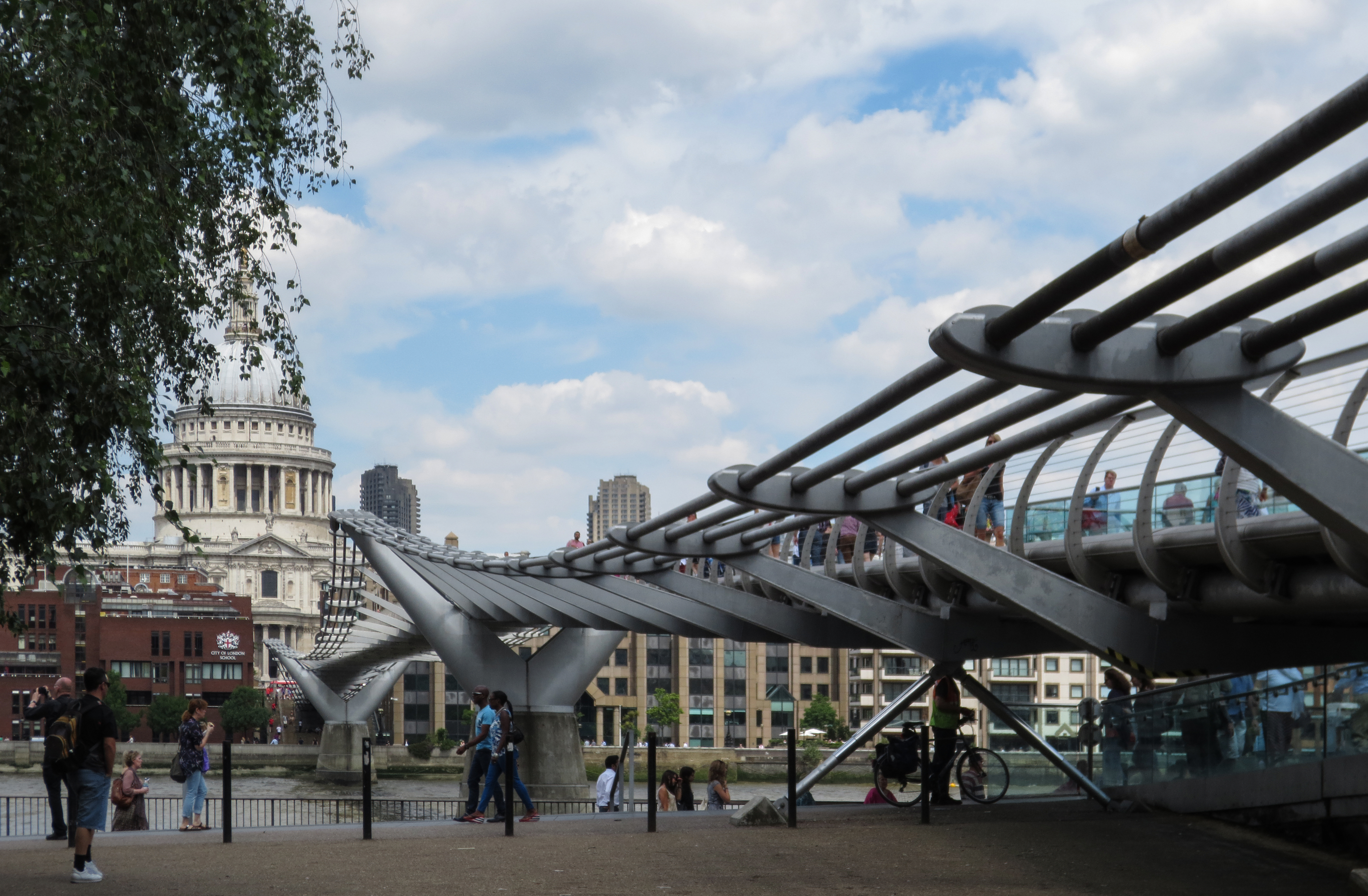 millennium bridge london