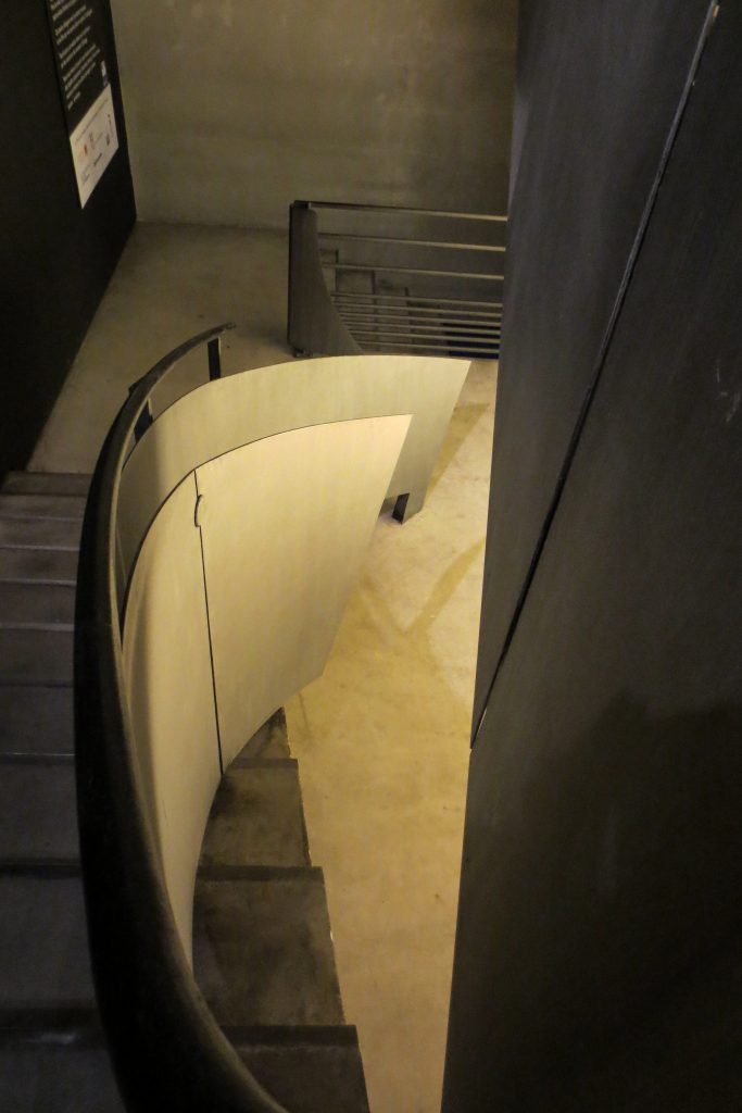 Museo_de_la_MC3BAsica_-_Franck_HammoutC3A8ne_-_ParC3ADs_-_WikiArquitectura_04