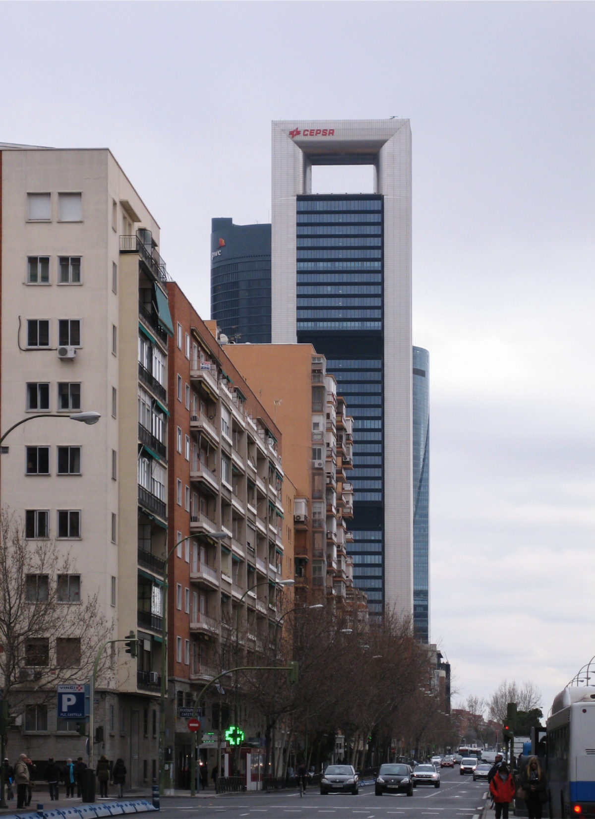 Torre_Cepsa_-_WikiArquitectura_284629