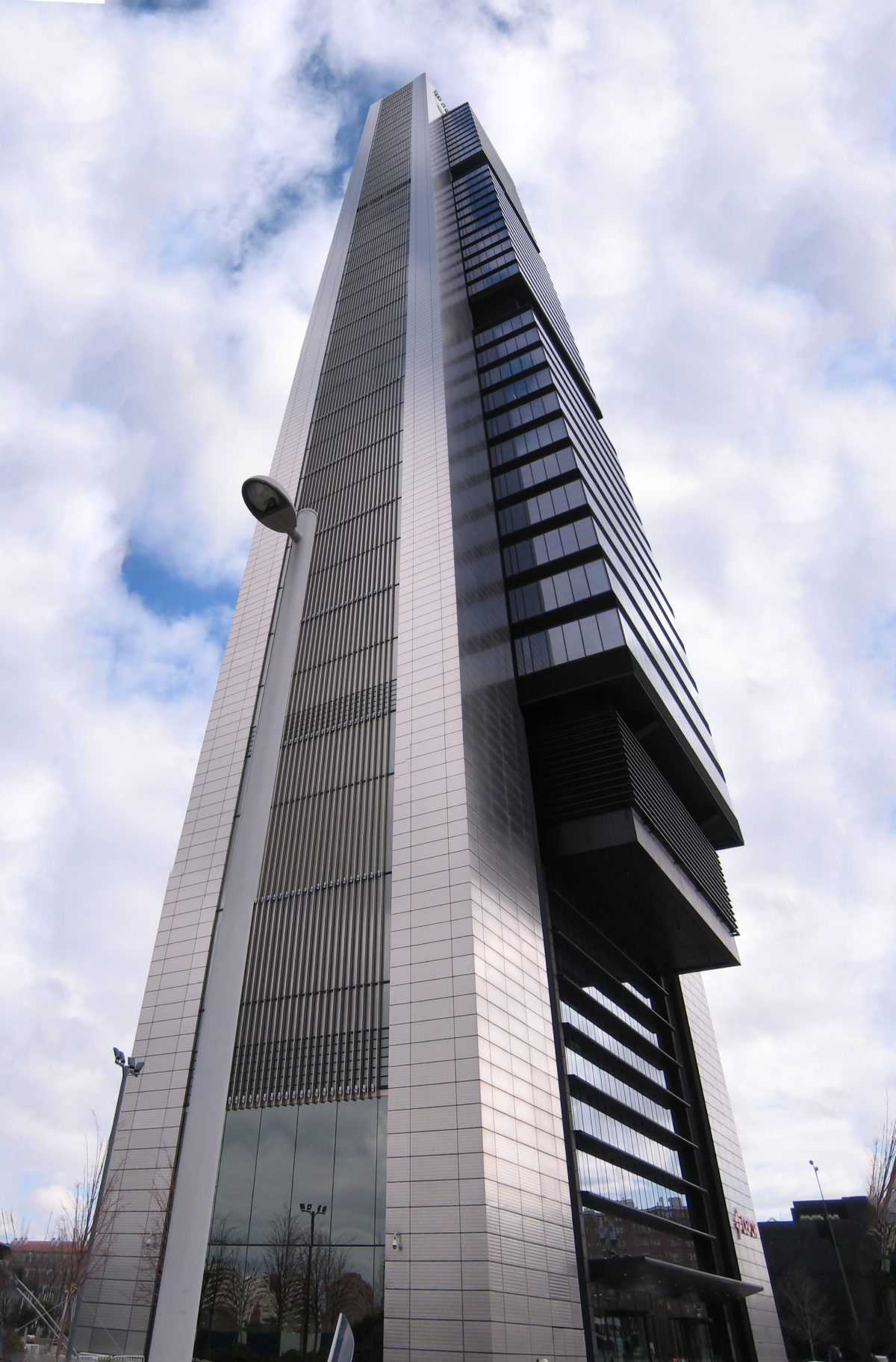Torre_Cepsa_-_WikiArquitectura_285129