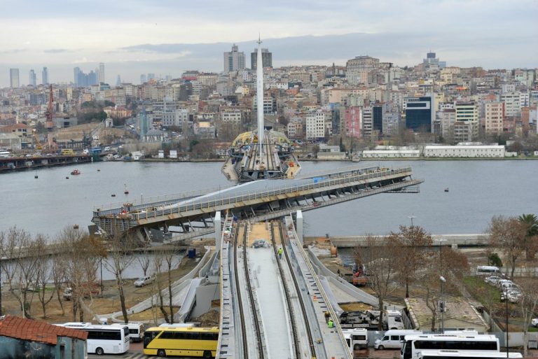 Golden Horn Metro Bridge (8) - WikiArquitectura