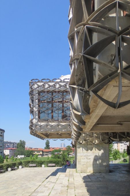 National Library of Kosovo – WikiArquitectura_059