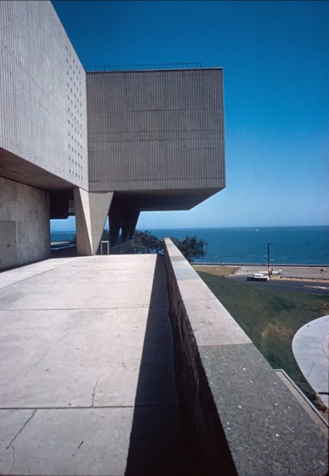 War Memorial Center – E.Saarinen – Estados Unidos_06