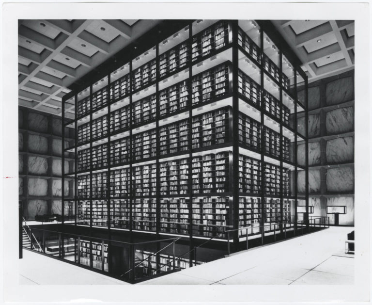 Beinecke Rare Book Library 1963 (3) - WikiArquitectura